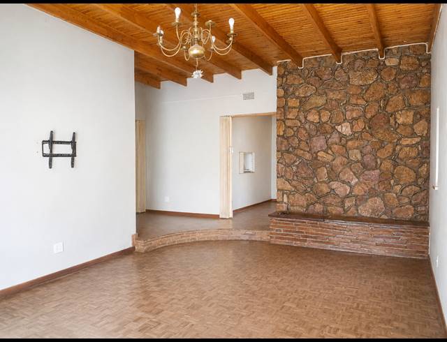 3 BEDROOM FREEHOLD FOR SALE IN ELSPARK